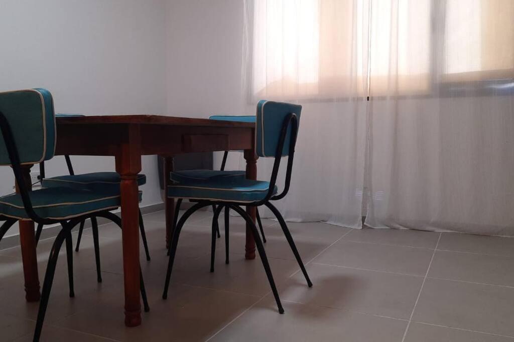 Departamento Calle Mendoza Albus -Acceso Rapido Ruta 22 General Roca Exterior foto